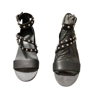 NWT Lucky Women's LK PIAH black studded Loko Leather Edgy Wedge Sandals Size 9
